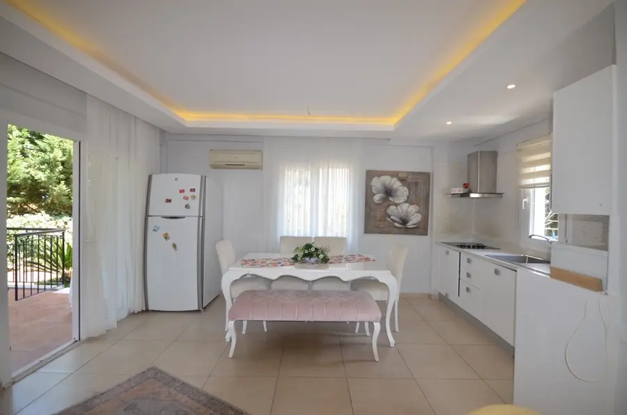Fitted kitchen